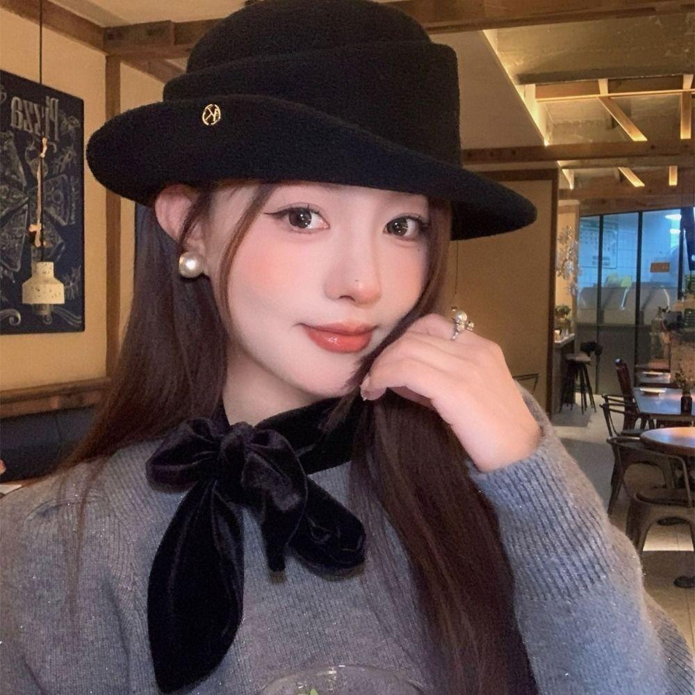 British Style Hepburn Style Flat-top Cap Elegant Women Jazz Hat French Black Felt Hat  Bride