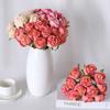 Decoração de casa – Flores e coroas artificiais