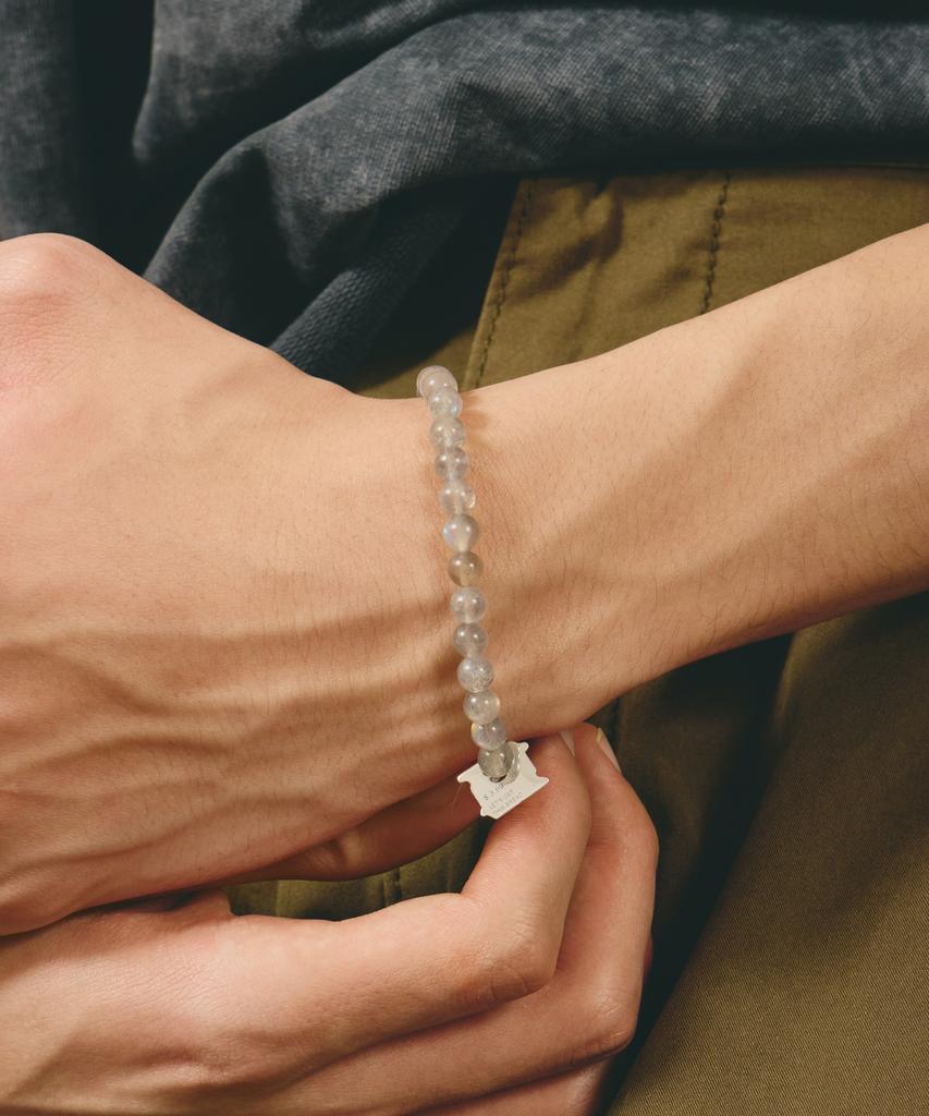 Maz Silver Bread Clip Moonstone Bead Bracelet