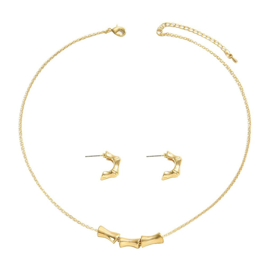 2025 new style geometric stud earrings necklace set female personality 18k gold design collarbone chain versatile earrings