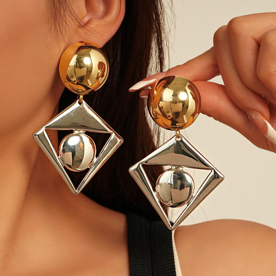 Роскошные серьги с хрустальной бахромой: Европейский и американский дизайн с сияющей элегантностью