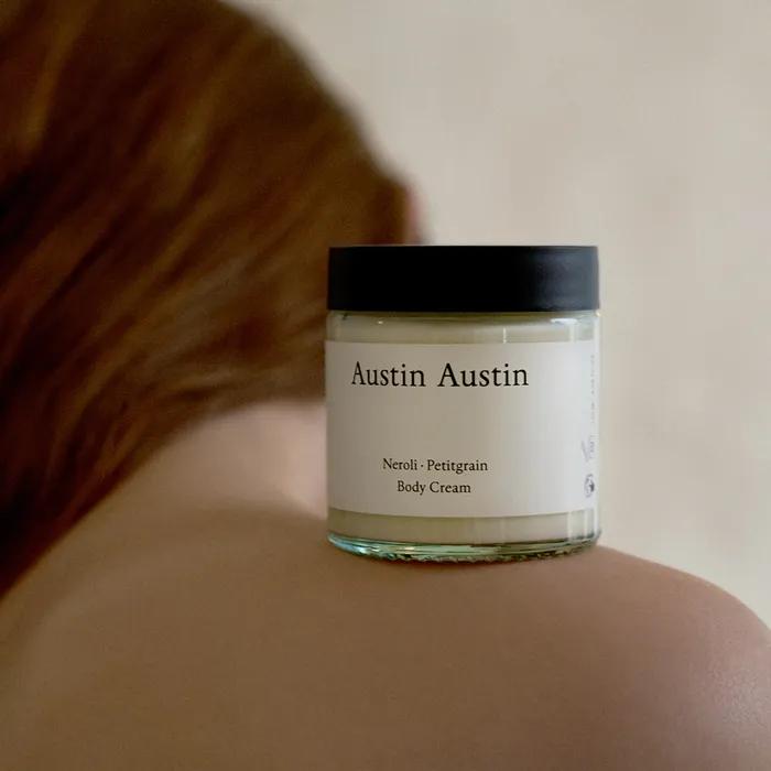 

[Сертифицированный органический]_Крем для тела Нероли и Петитгрейн 120 мл