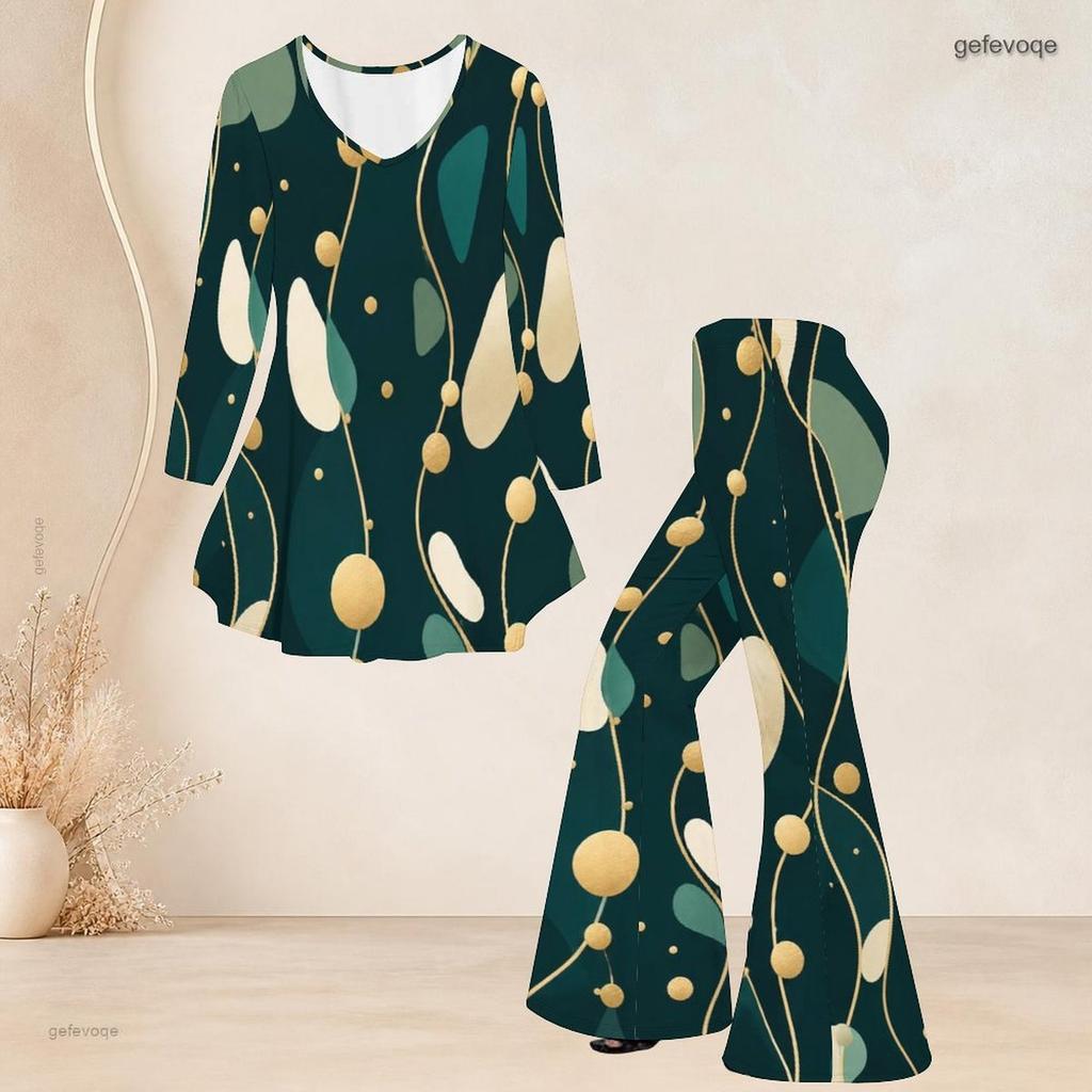 Women Plus Size Black Printed V Neck Three Quarter Sleeve Flared Top And Flared Pants Two Piece Set