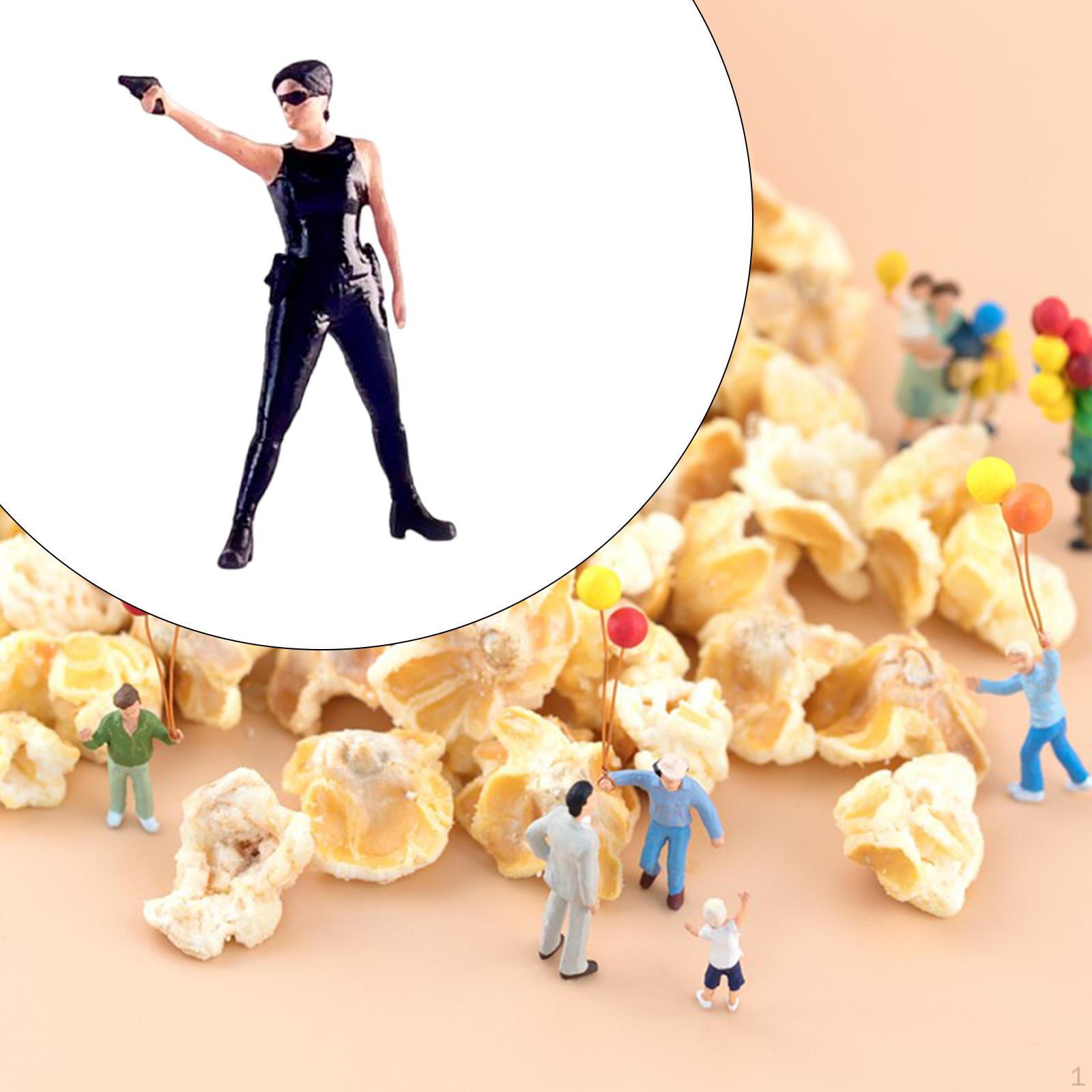 

Набор миниатюрных фигурок для кукольного домика для украшения дома 14cm Young Man