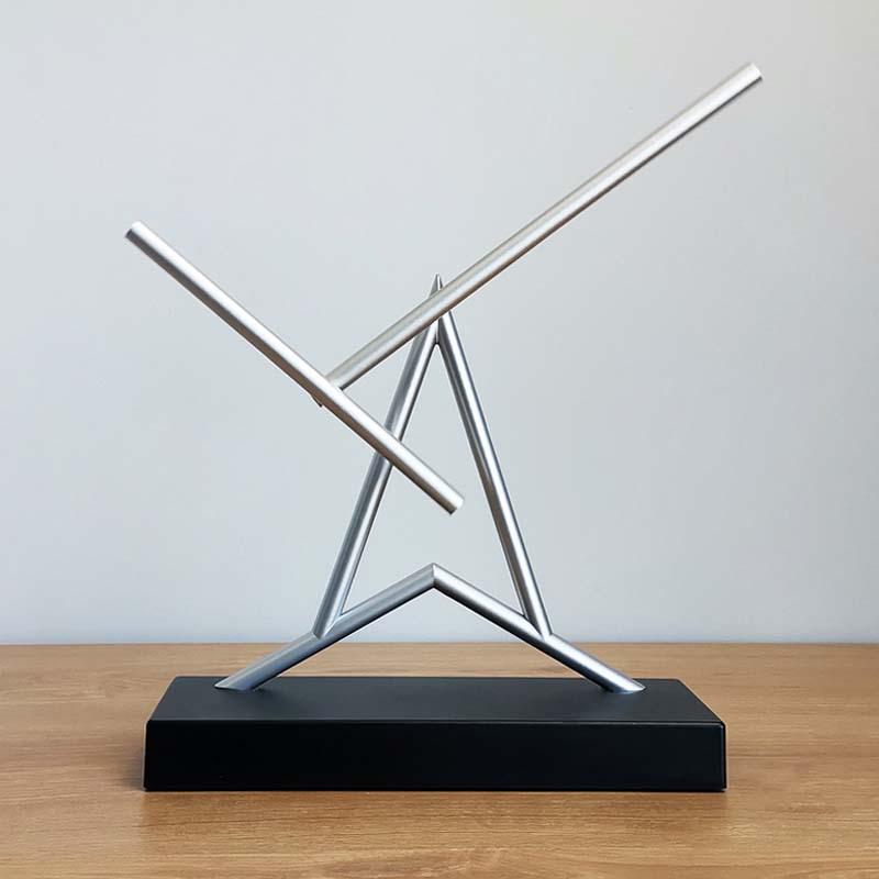 Creative Anti-Gravity Newton's Cradle: Iron Man Chaotic Pendulum Ornament for Housewarming or Business Gift