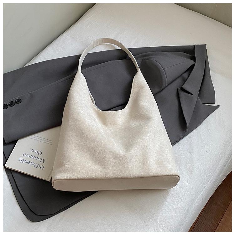 

2025 новая большая плечевая сумка большой вместимости ретро матовая большая сумка женская высококачественная сумка-тоут для通勤