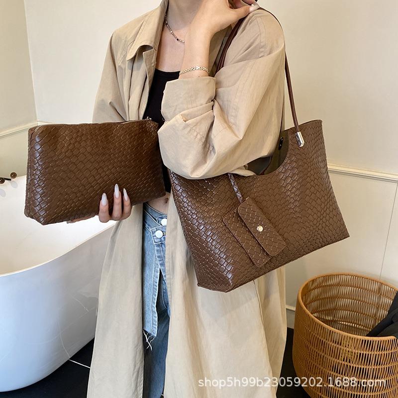 Tote bag women's large-capacity simple shoulder bag bag new texture fashionable work commuter bag women's bag