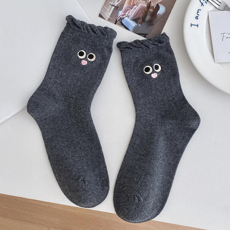 Female Autumn and Winter Sweet Lovely Embroidery Expression Bubble Mouth Lace In Tube Socks