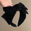 1pc The large-sized velvet bow hairband for the winter and autumn season is suitable for party decorations or daily use.