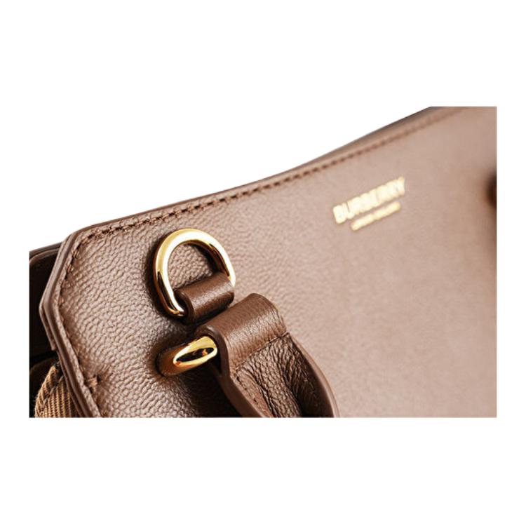 Burberry Borsa Tote in Pelle con Stampa di Lettere Borse da Donna Marrone 80844851