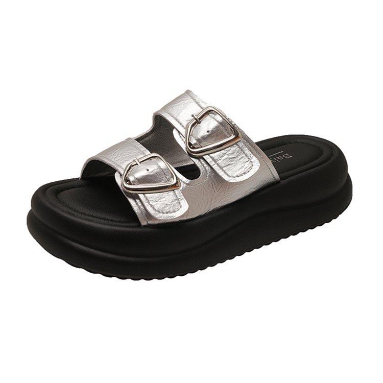 

Thick-bottomed cool slippers women s summer outer wear fashion 2025 new shit-stepping feeling with skirt comfortable and non-slip one-word slippers 40 серебряный
