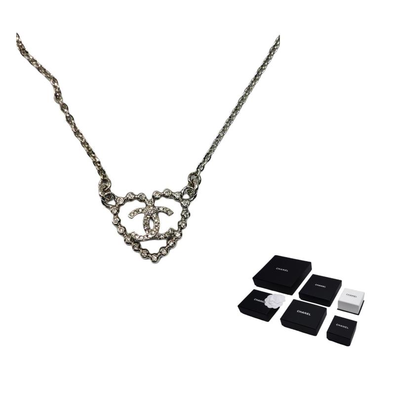 

CHANEL 25p love design rhinestone necklace men and women same style couple model silver срібний