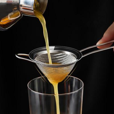 Dreieckiges Cocktail-Sieb aus Edelstahl Schöpfkelle Konisches Maschensieb.