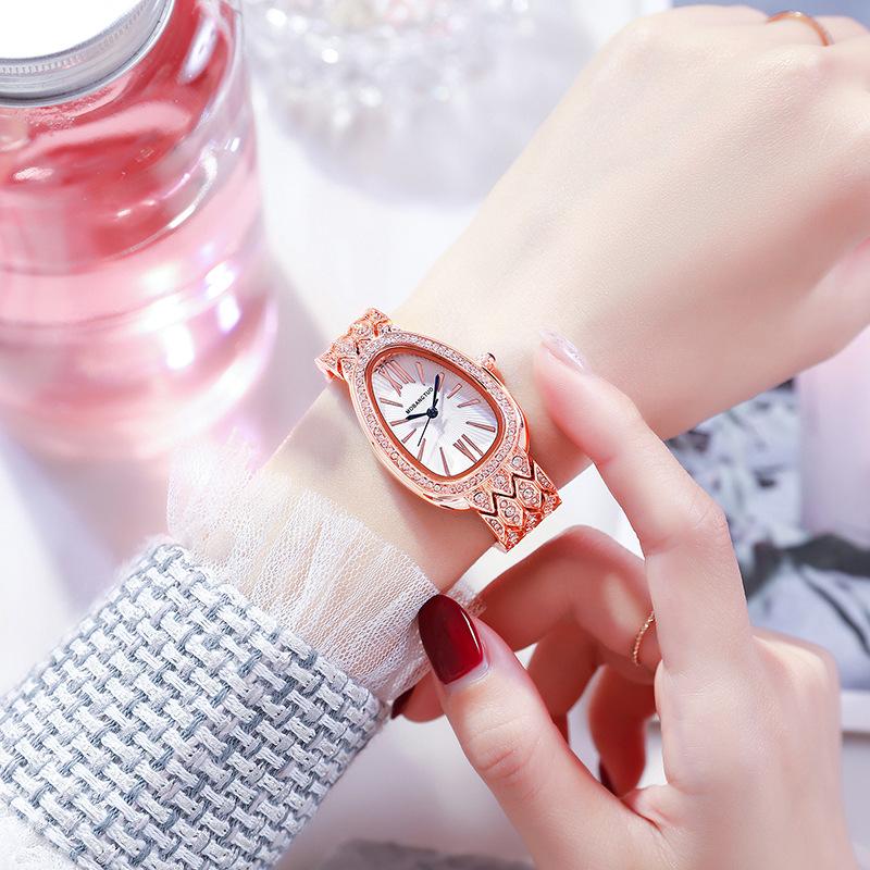 Serpentine Ladies Watch Light Luxury Fashion Crystal Serpentine Strap Waterproof Diamond Bracelet Quartz Watch