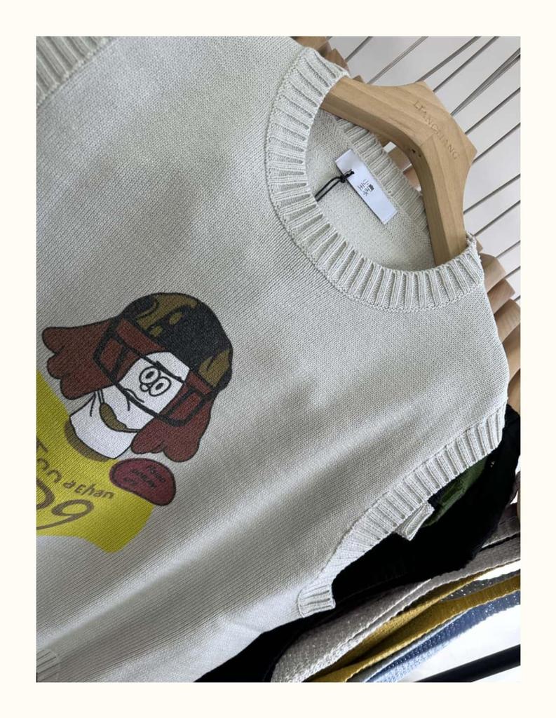 Xiao Wang's Spring Korean Cartoon Loose Knit Sweater Vest (Plus Size)