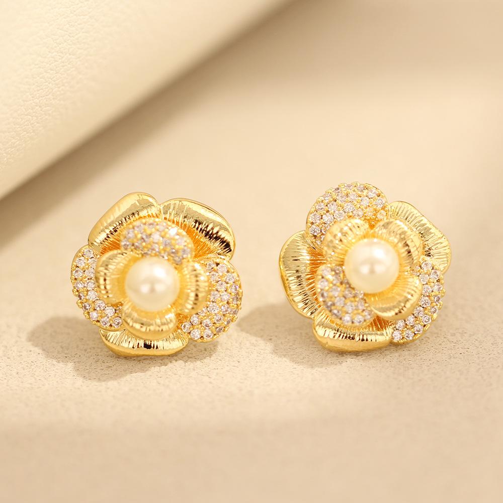 Elegant Classic Micro-inlaid Zircon Brushed Rose Stud Earrings Gold and Silver Pearl Flower 925 Silver Needle Earrings Earrings