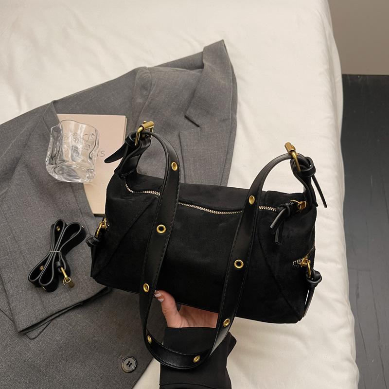 Retro, Simple and Fashionable Underarm Bag, Small Square Bag, High Appearance Level, Large Capacity Single-shoulder Bag