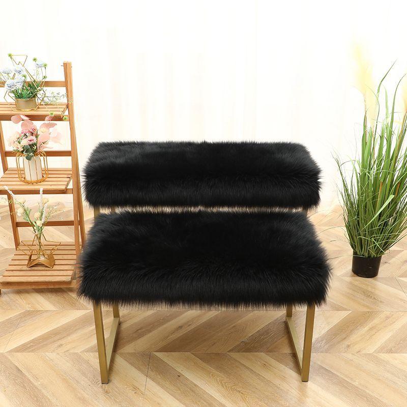 White Plush Carpet Clothing Store Window Display Stand Plush Decorative Table Shoe Cabinet Sink Imitation Wool Mat
