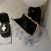 Borsa a Tracolla da Sera da Donna con Piume e Perle - Arrivo Invernale