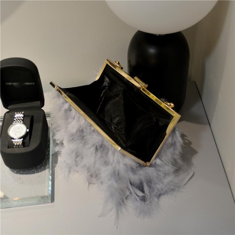 Borsa a Tracolla da Sera da Donna con Piume e Perle - Arrivo Invernale