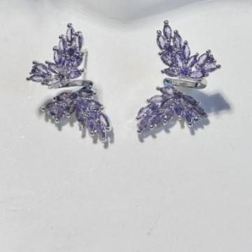 

New European and American style niche simple design high-end butterfly stud earrings light luxury versatile earrings ear jewelry