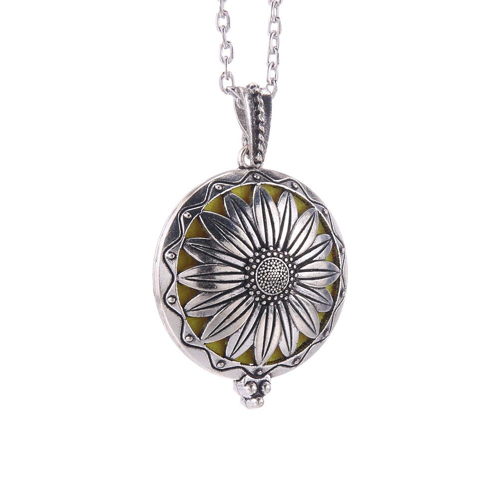 Aromatherapy Necklace Tree of Life Diffuser Jewelry Vintage Open Locket Pendant Essential Oil Perfume Aroma Diffuser Necklace