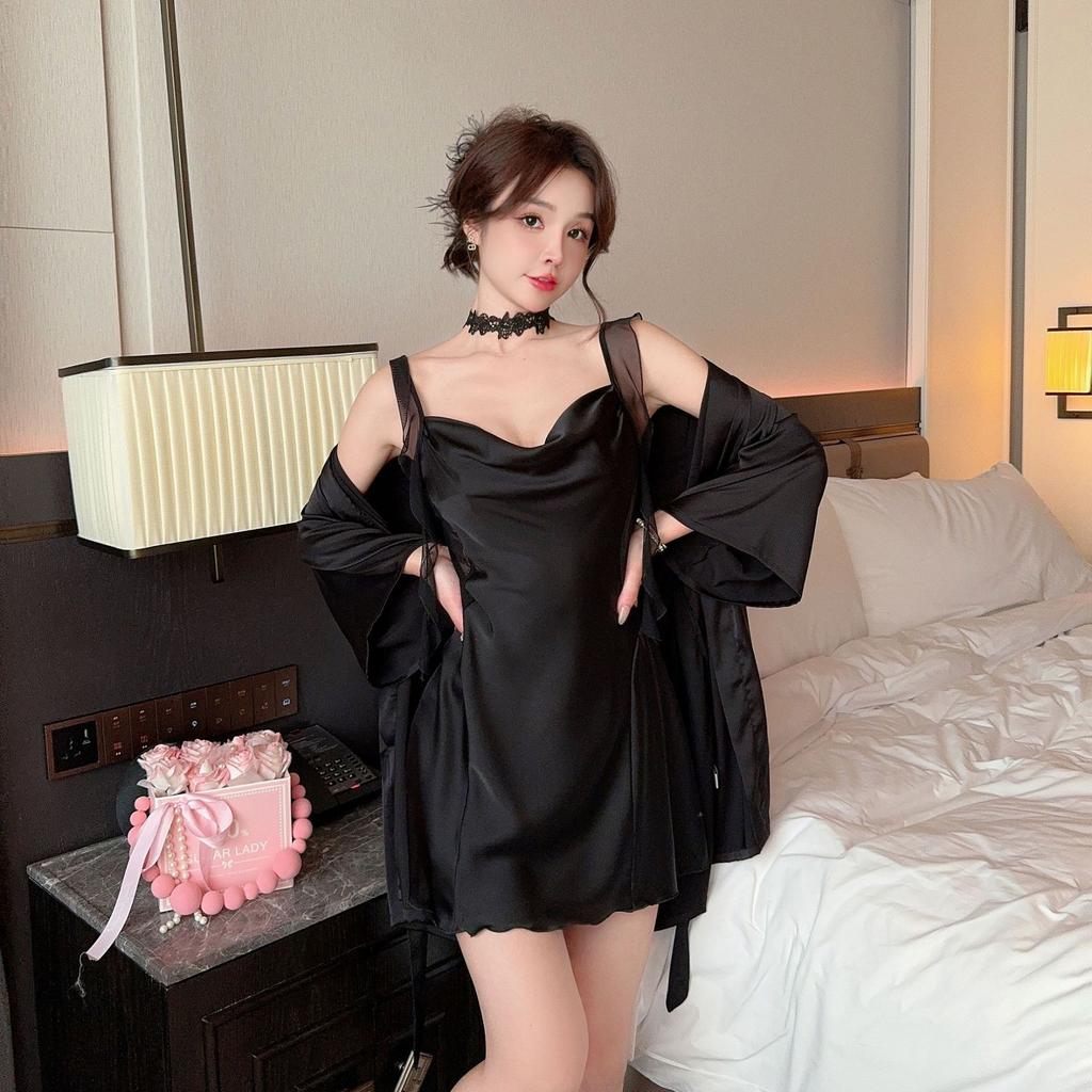 Thin summer sexy women's ice and snow silk pajamas, streamer pajamas, suspenders, spring and autumn bathrobes, two-piece set live broadcast