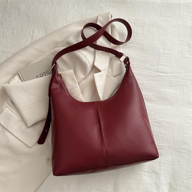 

Trendy Retro Style Soft Pu Leather Crossbody Bag For Women With Zipper Closure червоний