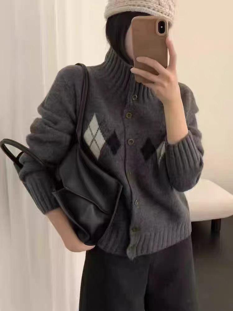 Women's Retro Diamond Pattern Wool Knit Cardigan - Stand Collar, Long Sleeve, Old Money Style, Single-Breasted.