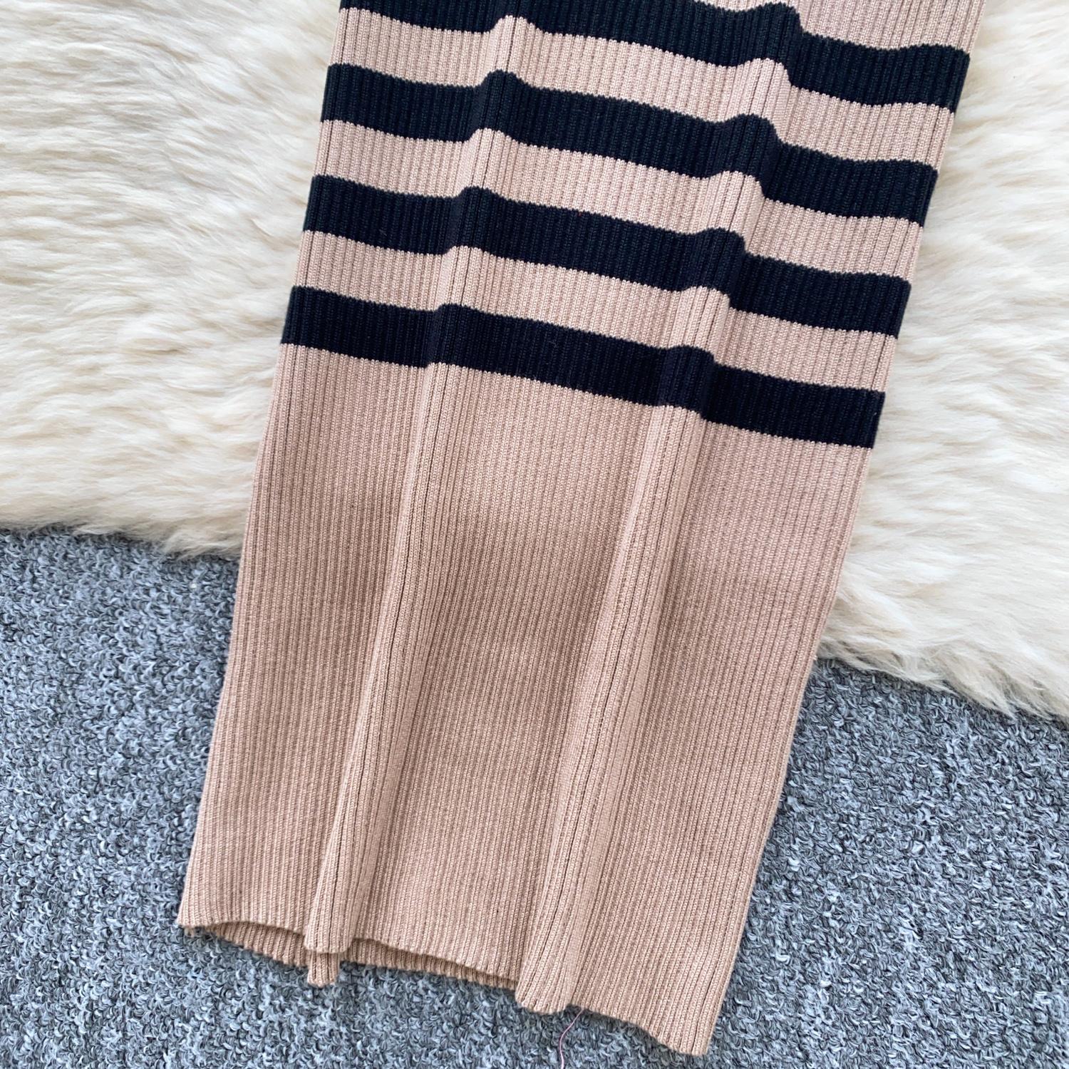 Платья-свитера женские с высоким воротом осень 2024 сексуальное облегающее трикотажное — фото 18