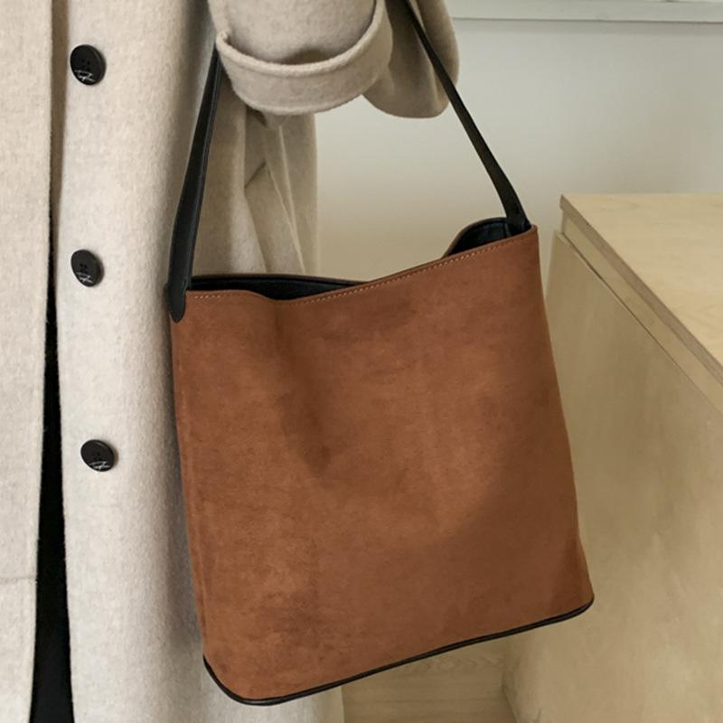 Niche Suede Retro Leopard Print Bucket Bag Autumn New Minimalist Maillard Messenger Bag