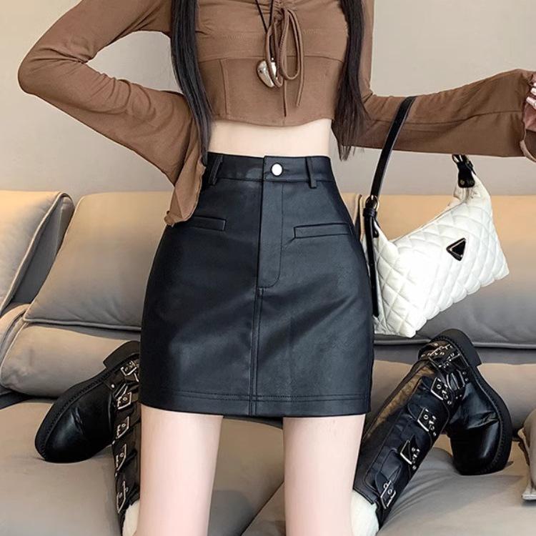 High-Waisted PU Leather Mini Skirt - Black, Versatile, Hip-Hugging, Early Autumn/Winter 2025 Collection
