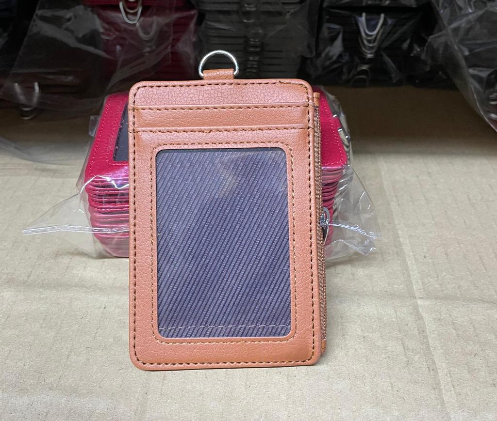 Porta Badge Multi-Scheda Golden Bay con Portachiavi, Clip Retrattile, Cordino e Portamonete