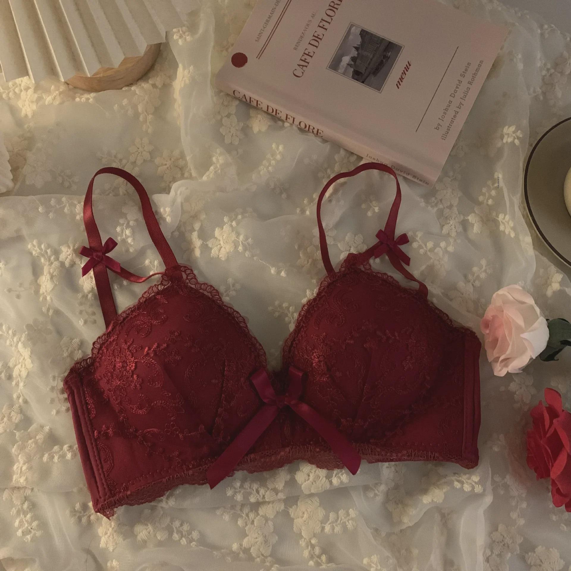 

Женские кружевные бюстгальтеры без стали: Летняя коллекция 2022 года для миниатюрных размеров 32/70AB красный