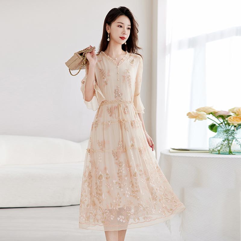 Hangzhou Mulberry Silk Dress Women's New Summer 2026 Temperament Elegant Mage Slim and Thin Silk Embroidery