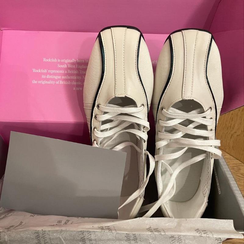 Fashion Women's Genuine Leather White Shoes 2025 New Fashion Non Slip Strap Soft Soled Ballet Shoes Women's Flat Casual Mary Jane Shoes
