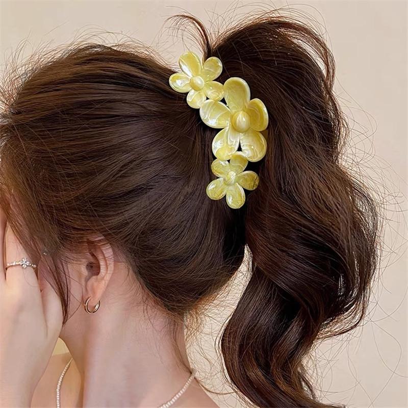 Korean-Style Milky Yellow Ombre Polka Dot Sunflower Claw Hair Clip
