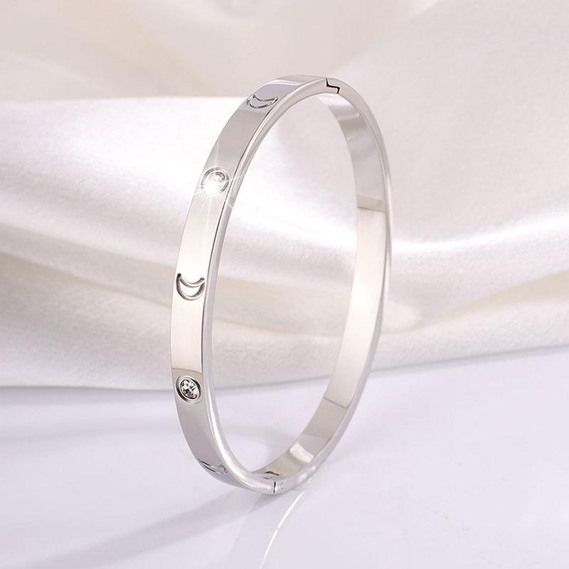 Starry Sky Silver Titanium Steel Bracelet for Women - High-End, Versatile, Full Diamond, Non-Fading Fashion Accessory