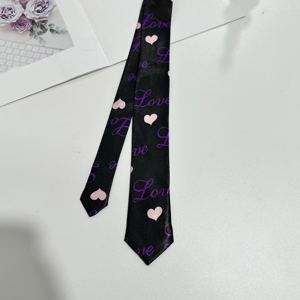 Elegante Seidige Schmale Krawatte für Männer und Frauen Herzmuster Moderne Herrenkrawatte Vielseitige Herrenkrawatte Hochzeit Junggesellenparty