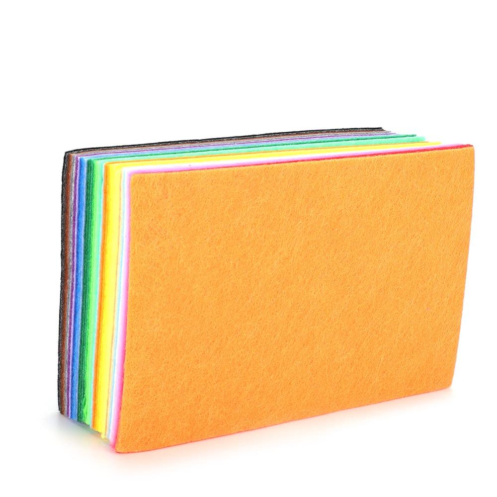 80 Stück Verschiedene Farben DIY Bastelmaterial Quadratische Form Vlies Filzstoff Filzplatten Heimnähen