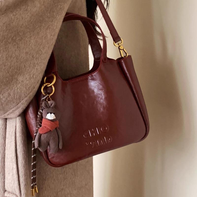 This Is A Trendy and Fashionable Korean Bucket Bag for Women In Summer. It's A Versatile Single-shoulder Bag