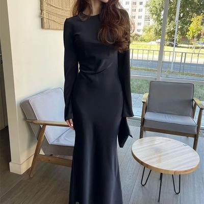 European and American Autumn Women's Elegant Solid Color Slim Fit Round Neck Waist Long Sleeved Dress with Temperament