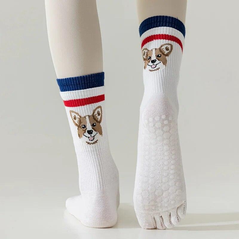 Cartoon śliczne skarpetki do jogi damskie miękkie bawełniane oddychające siłownia taniec sportowe skarpetki profesjonalne silikonowe antypoślizgowe skarpetki do pilatesu