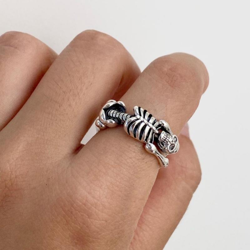 Vintage Skeleton Skeleton Open Ring Punk Dark Series Coldness Men and Women Versatile Silver Ring