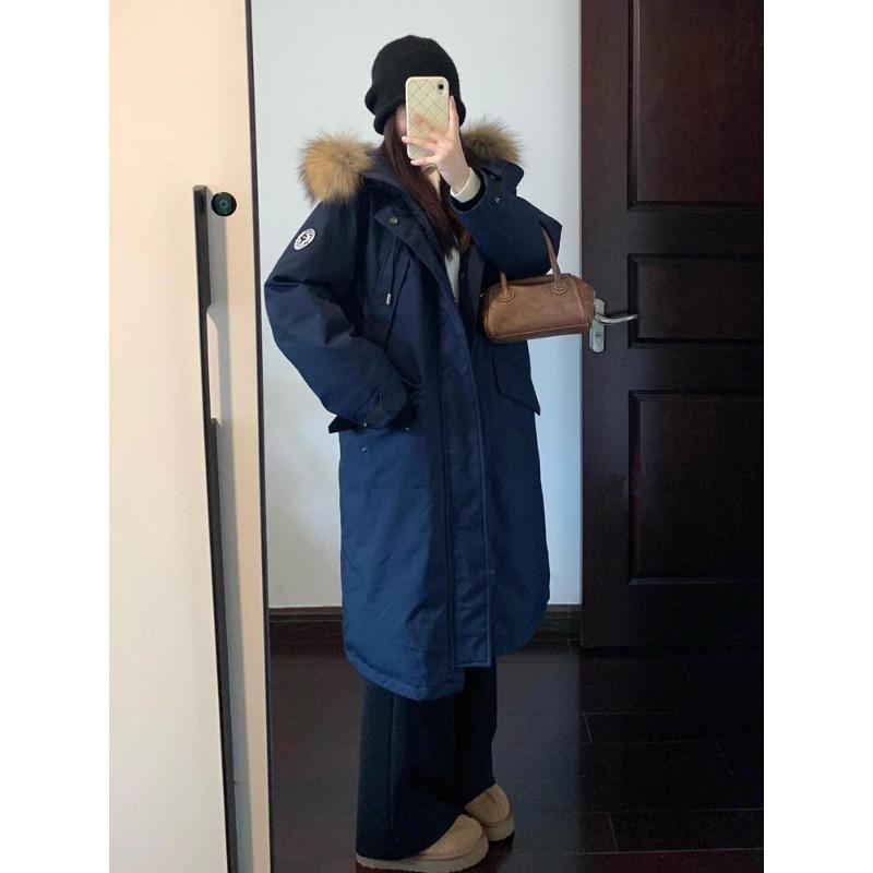 

Длинное пальто выше колена с большим меховым воротником, школьный стиль, согревает женщин зимой. Новая корейская свободная стеганая куртка на пуху и хлопковой подкладке. XL