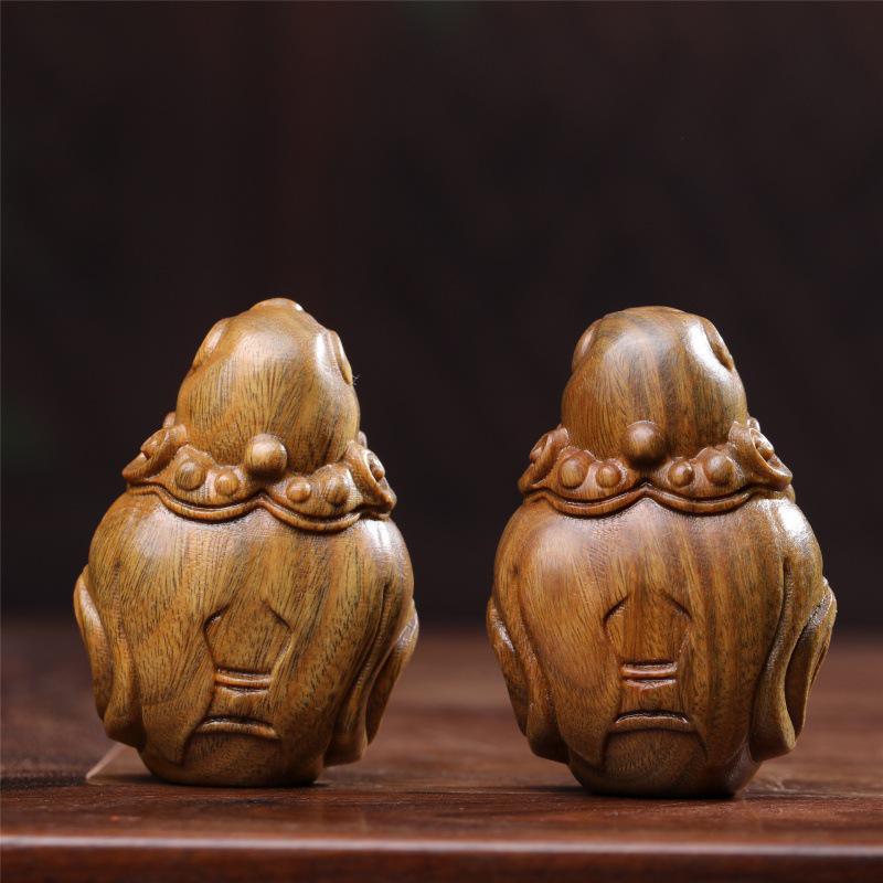 Green Sandalwood Wealth Ornament Handheld Wood Carving Yuanbao Accessories