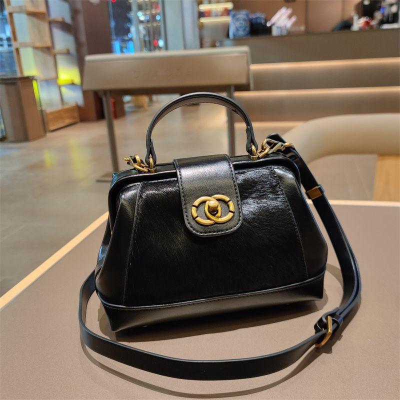 

Модная и милая маленькая сумка