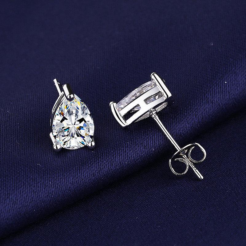 Baolaixing 2023 S925 Silver Water Drop Stud Earrings with Single Diamond