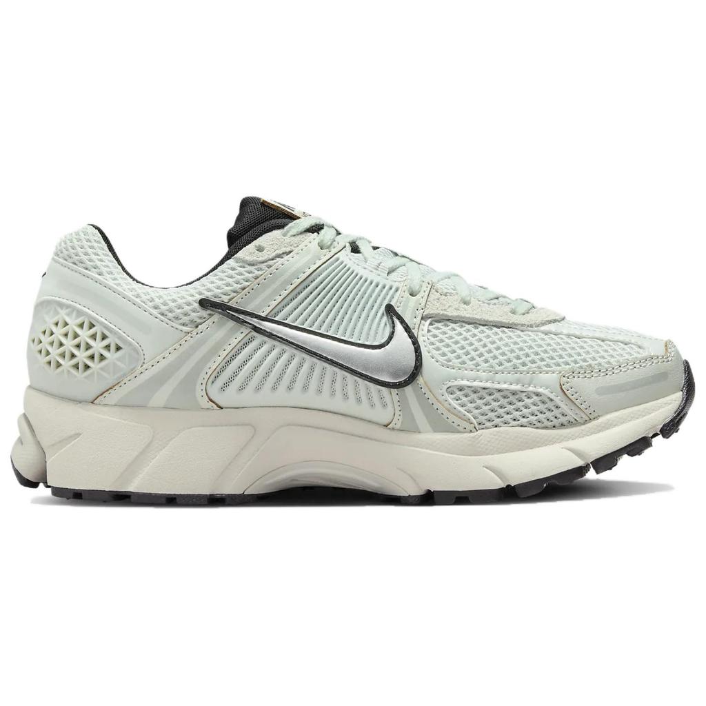Nike Zoom Vomero 5 Light Silver Chrome Women's Sneakers casual FN6742-001