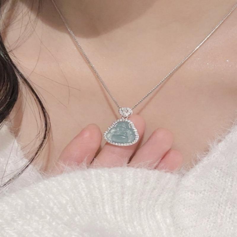 Chinese Style Natural Fresh Green Chalcedony Pendant Necklace Elegant Jewelry for Women Date Wear Valentine's Gift